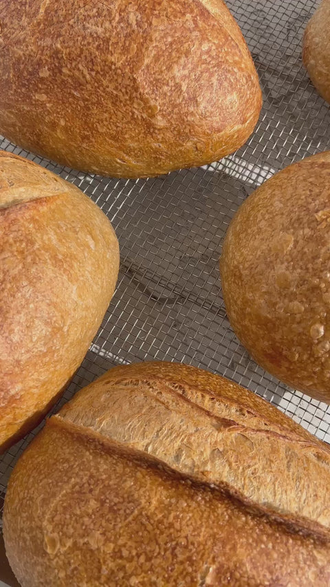 Ekşi Mayalı Köy Ekmeği