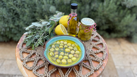 2500₺ ve üzeri siparişlerinizde zeytinyağı hediye!